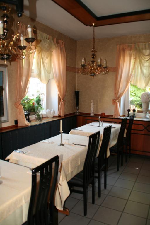 Restaurant Orakel Oberstenfeld Exterior foto